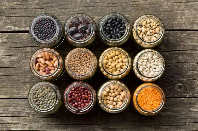 Czy białko roślinne jest pełnowartościowe? Poznaj prawdę o aminokwasach