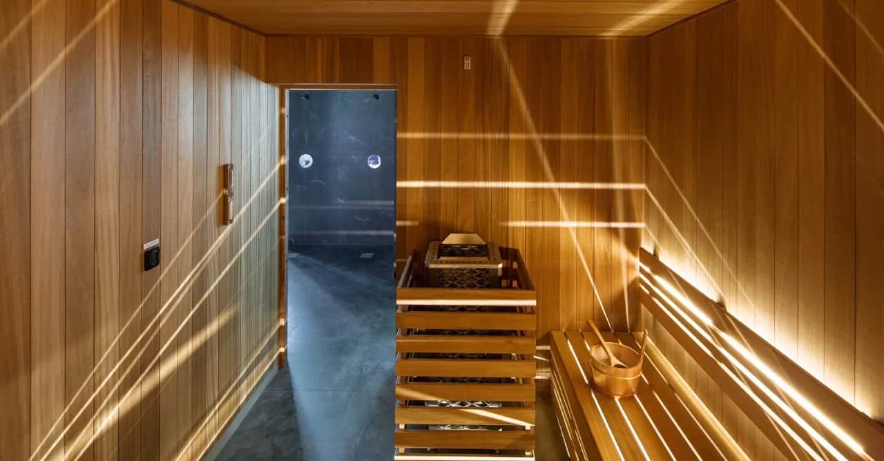 Czy sauna odchudza? Prawda o utracie wagi i jej skuteczności