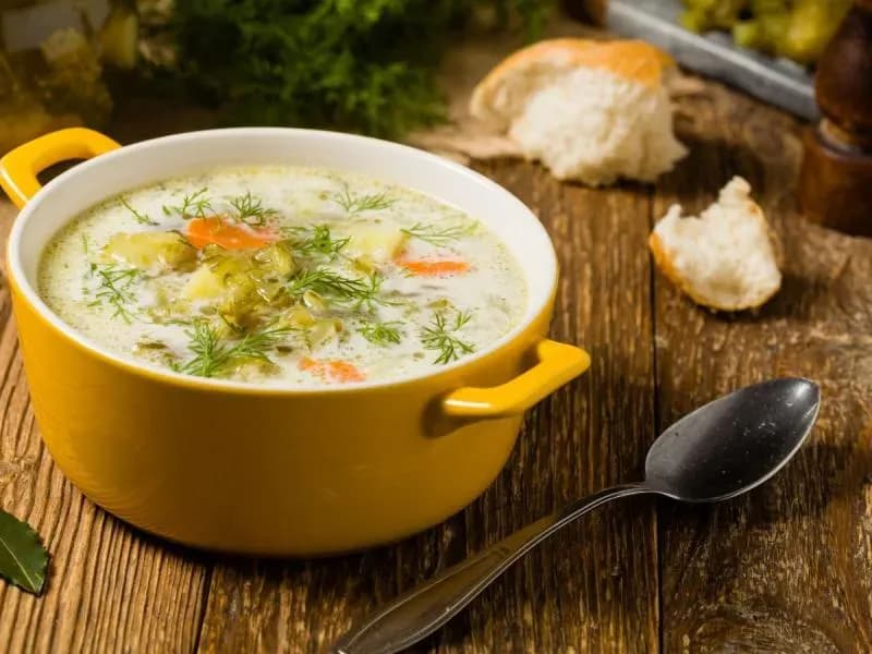 Jak zagęścić zupę dietetycznie bez dodatku kalorii i mąki